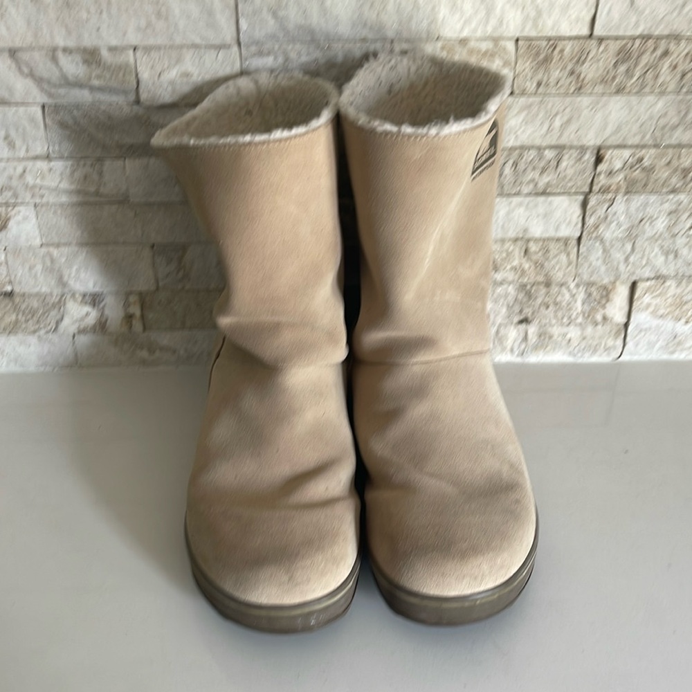 Sorel Glacy Waterproof Suede Pull On Winter Boots Light Tan Brown Size 10.5